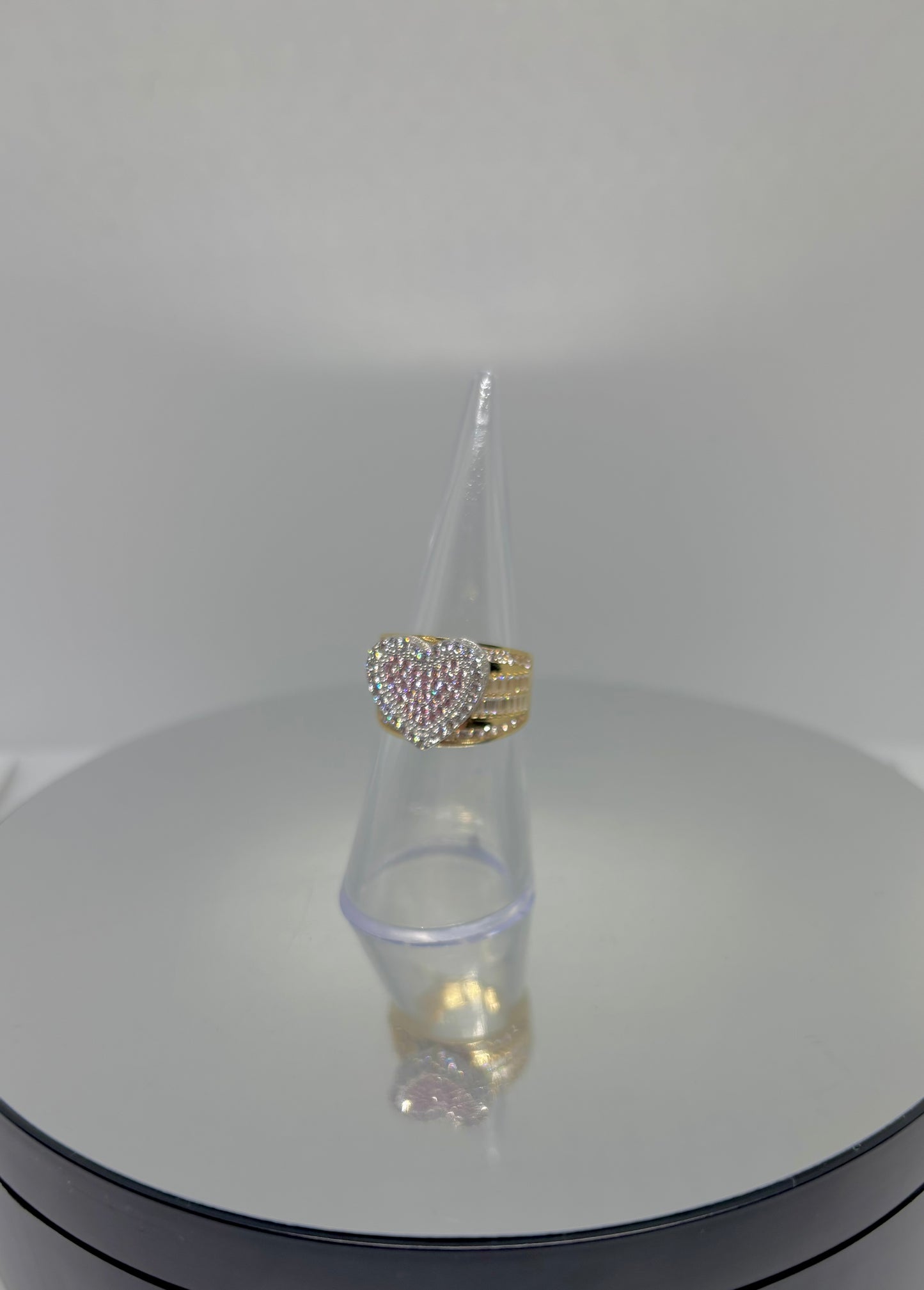 10k Gold Ring - Cz 3D Heart Light Pink Center
