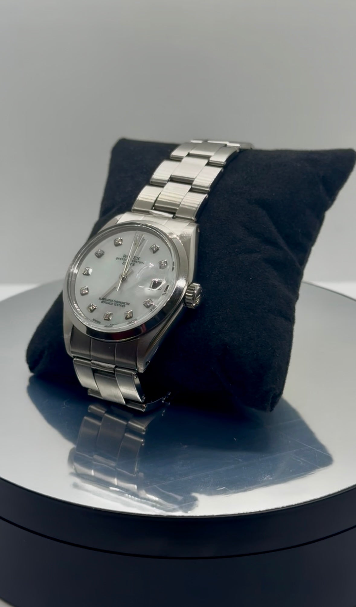 Rolex Date 34mm – Mother of Pearl Rainbow Diamond Dial | Oyster Bracelet | Stainless Steel